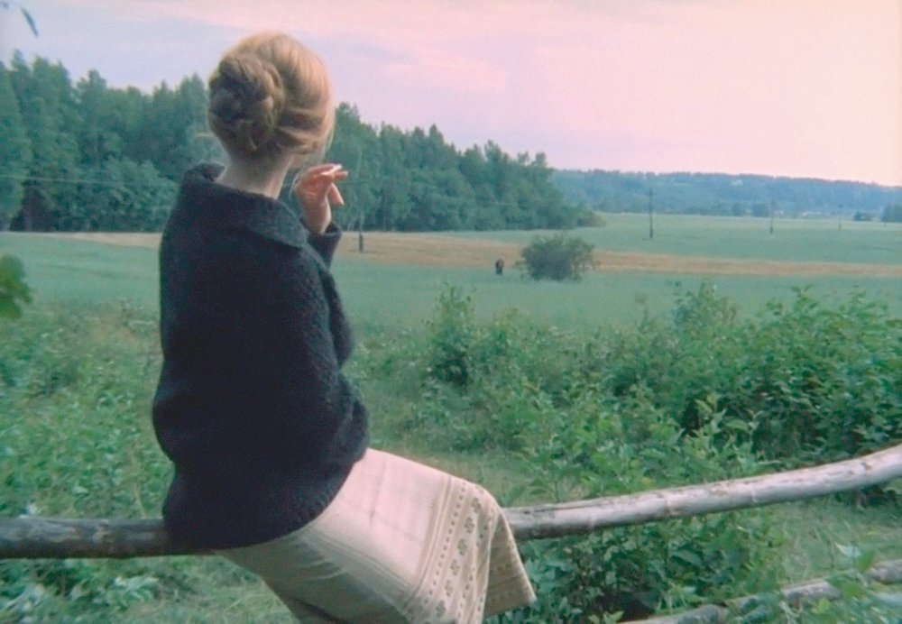 لقطة من فيلم "المرآة" لتاركوفسكي