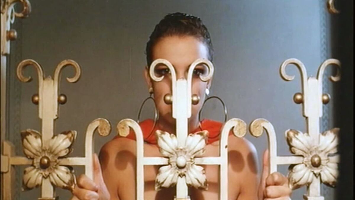 من فيلم "مصارع الثيران" أو "المتادور" لألمودوفار من عام 1986